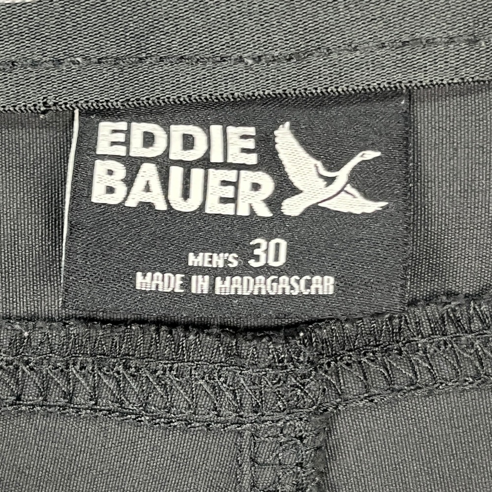 Eddie Bauer Rainier Tech Shorts Mens 30 Gray Stretch Hiking Cargo Performance - Picture 3 of 9